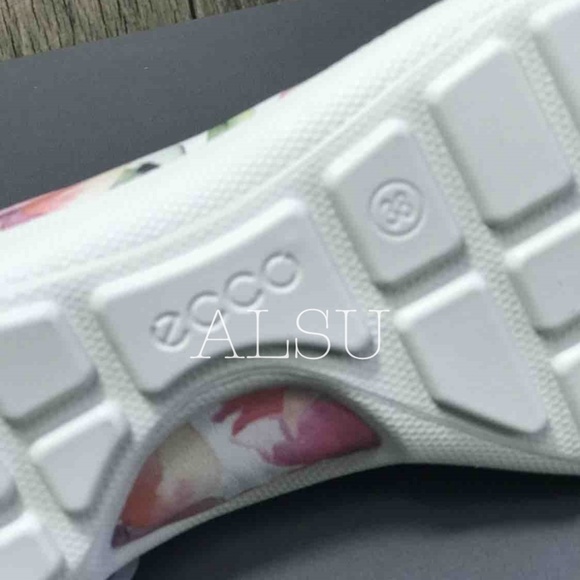 NWT ECCO Jab Toggle Sandal White Floral Leather - Picture 4 of 8